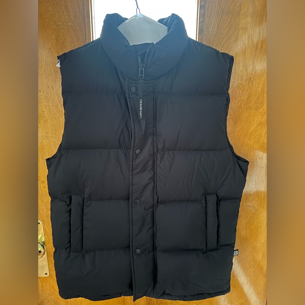 Aritzia- The Supersize Puff Vest- Black